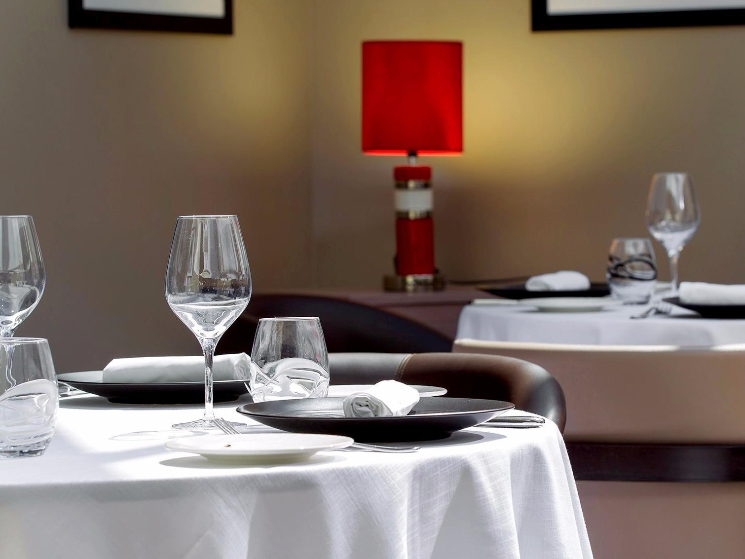 Hotel Blanc Marigny-Saint-Marcel Extérieur photo