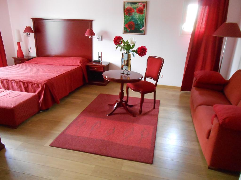 Hotel Blanc Marigny-Saint-Marcel Extérieur photo