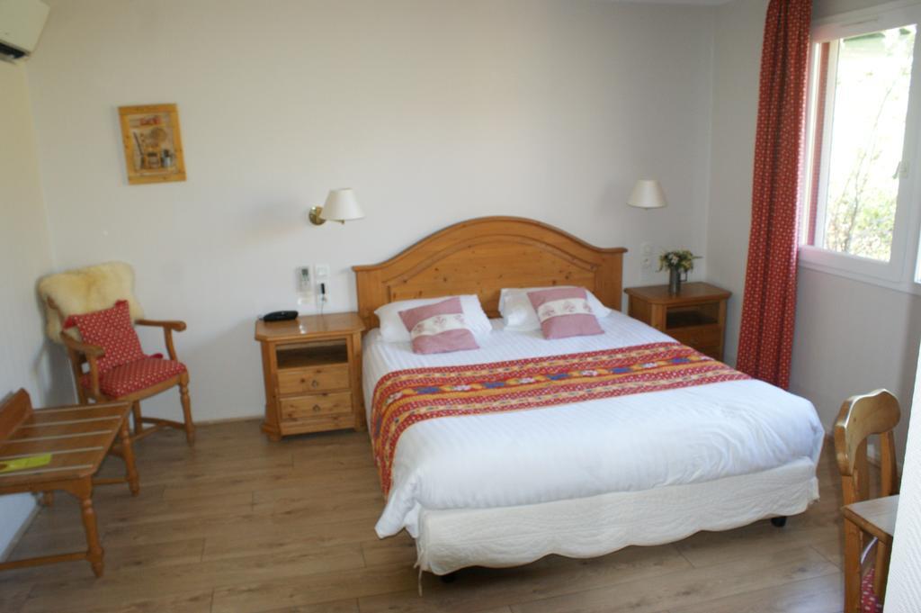 Hotel Blanc Marigny-Saint-Marcel Extérieur photo
