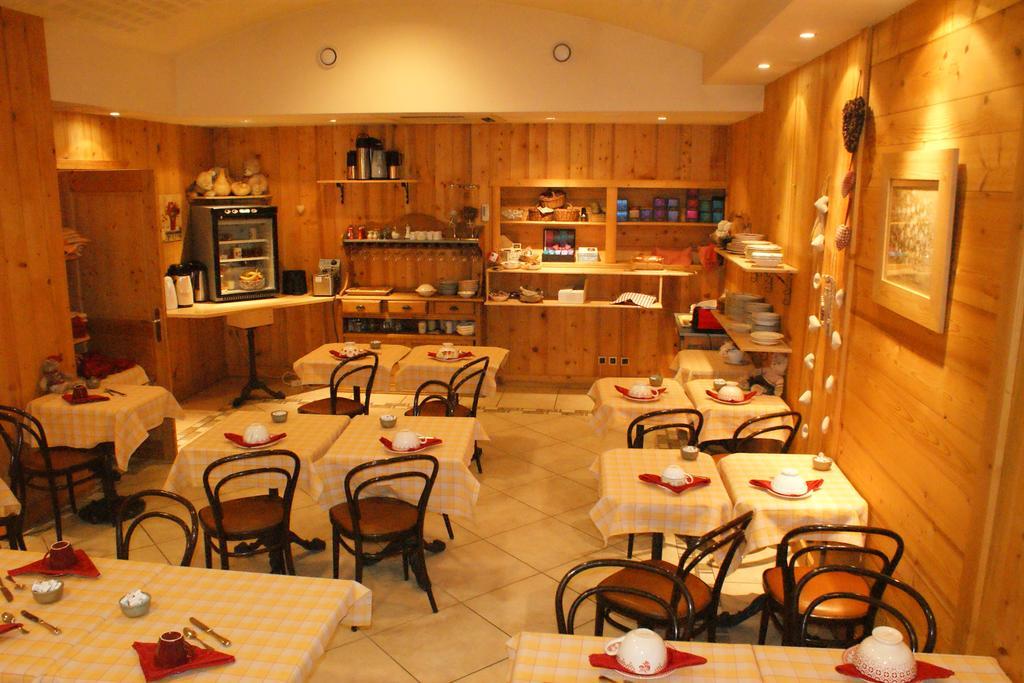 Hotel Blanc Marigny-Saint-Marcel Extérieur photo